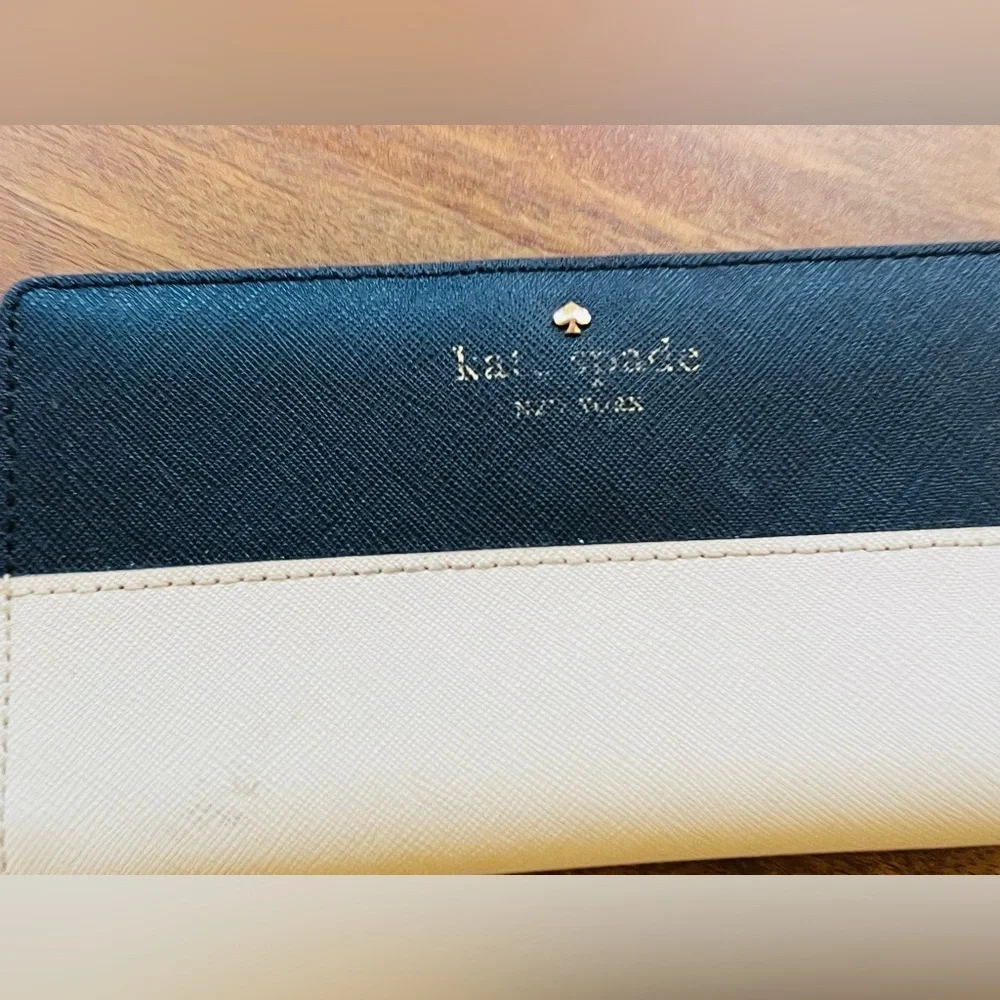 Kate Spade leather Black and Cream Wallet